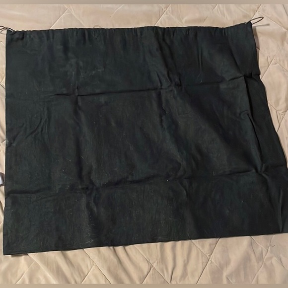 Authentic 23"x20" Chanel dust bag with leather drawstring - Picture 4 of 4